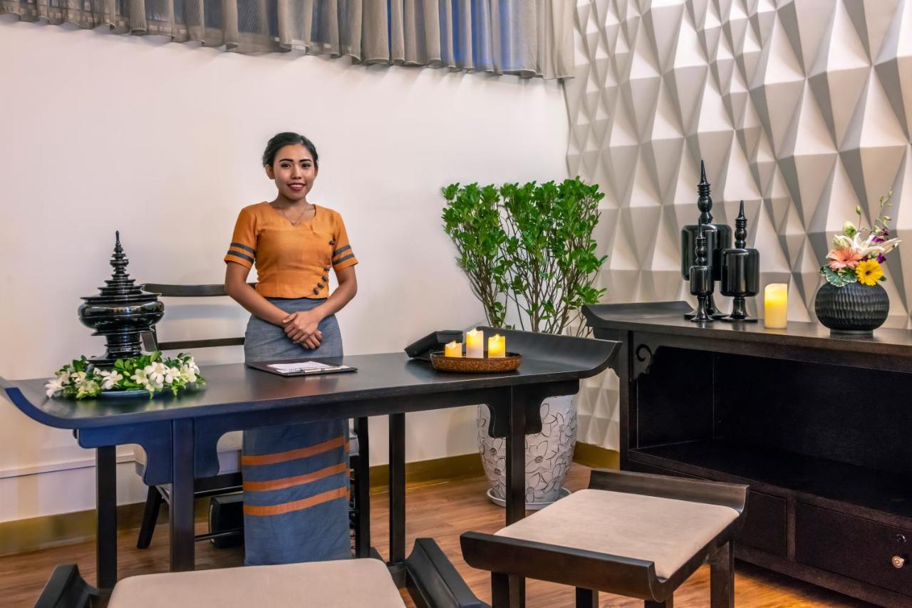 Grand Mercure Yangon Golden Empire Екстер'єр фото